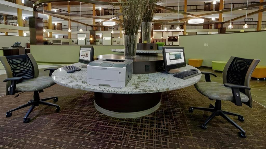 Clarion Hotel & Suites Conference Center Memphis Airport Εξωτερικό φωτογραφία