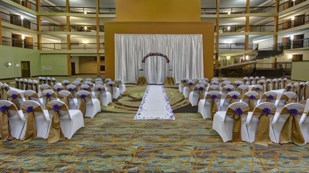 Clarion Hotel & Suites Conference Center Memphis Airport Εξωτερικό φωτογραφία