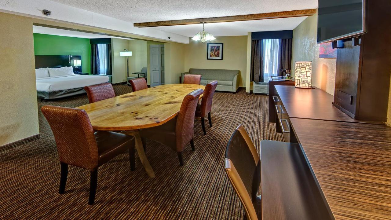 Clarion Hotel & Suites Conference Center Memphis Airport Εξωτερικό φωτογραφία